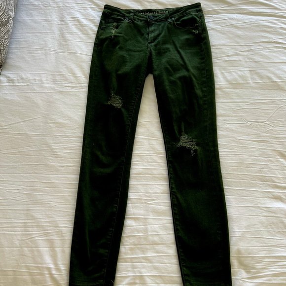 Articles of Society Deep Olive Green Size 27 Distressed Sarah Jean with Raw Hem - Picture 1 of 6